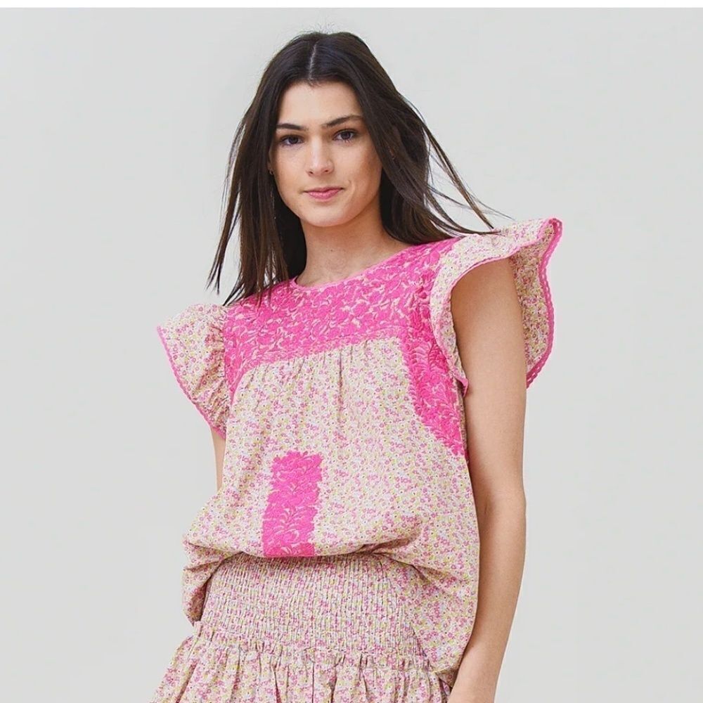 J. Marie  Gracie Floral Embroidered  Ruffle Neck Top Size XS